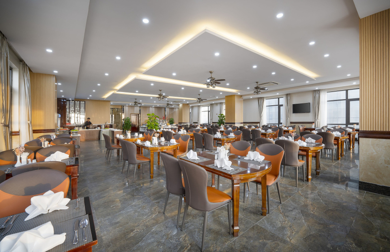 Food & Drinks 5, 7 Seven Sea Hotel, Da Nang