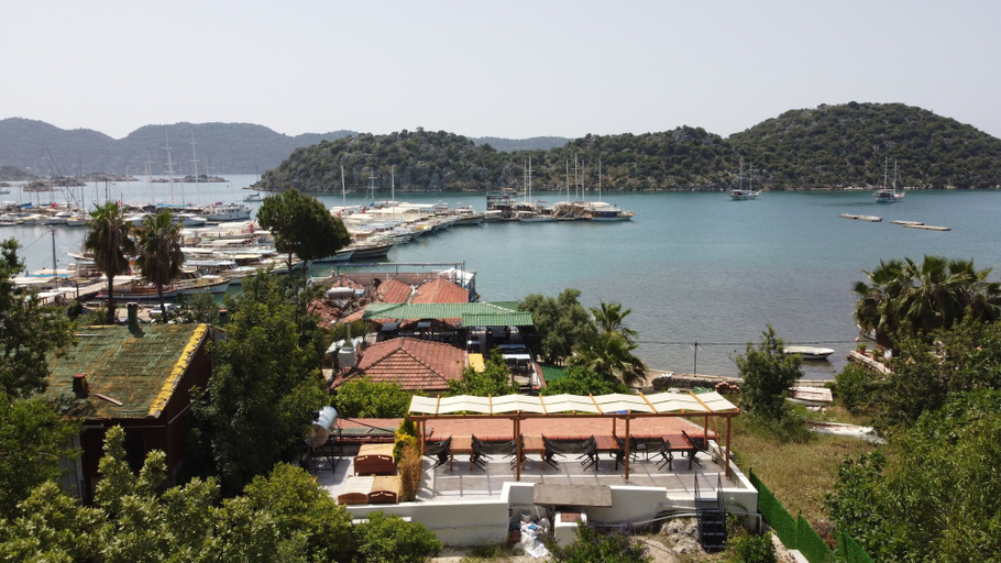 Others 5, Ekin Pansiyon, Kale