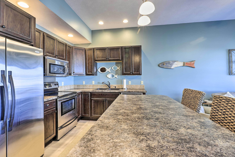 Others 5, Dtwn Ludington Condo: Balcony, Walk To Beach!, Mason