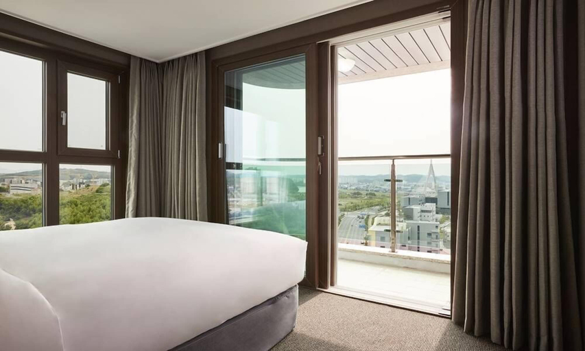 Bedroom 3, Jinju Raon Stay in Perla, Jinju