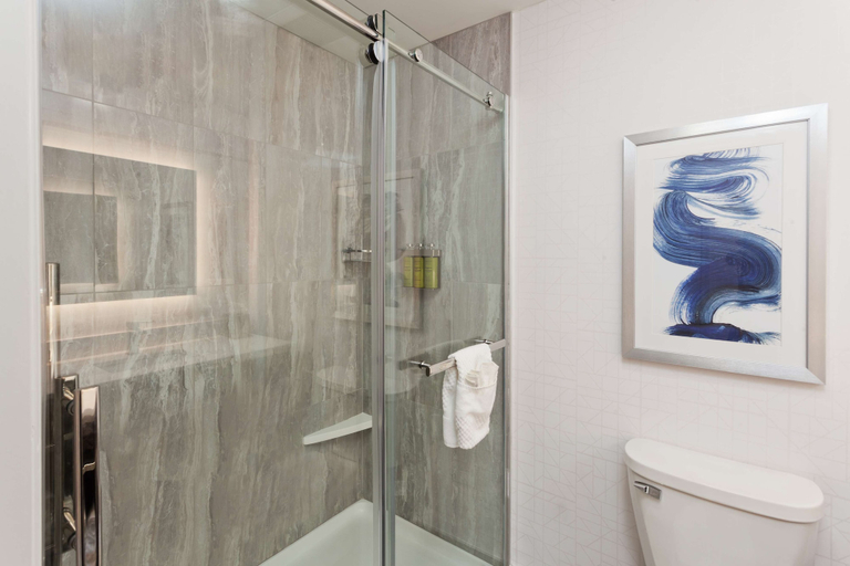 Bathroom 5, DoubleTree by Hilton Dothan, AL, Houston