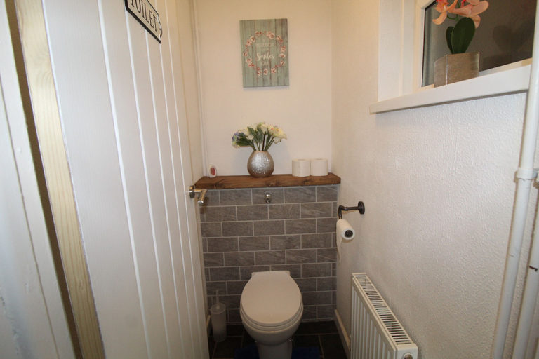 Bathroom 3, Holland House, Derbyshire