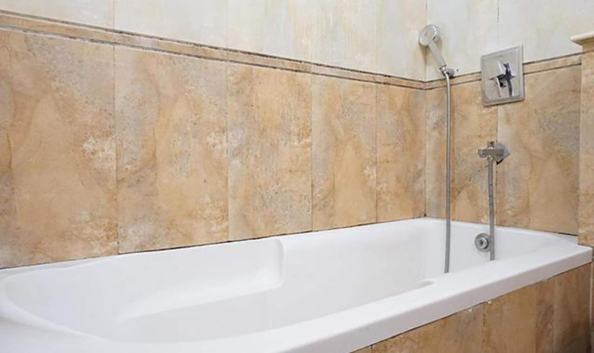 Bathroom 3, Oriva Deccan 8, Pune