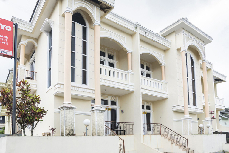 Exterior & Views 1, Hotel O Grand Suites Palace Syariah, Cianjur