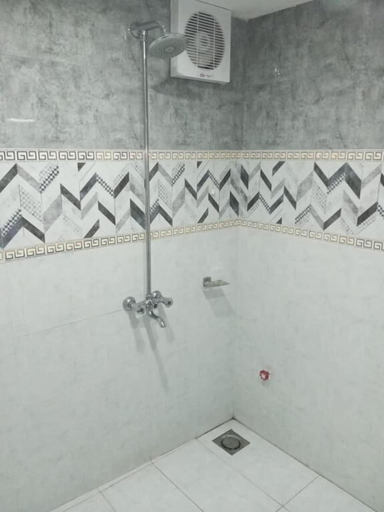 Bathroom 3, Royal Luxury Hotel Lahore, Lahore