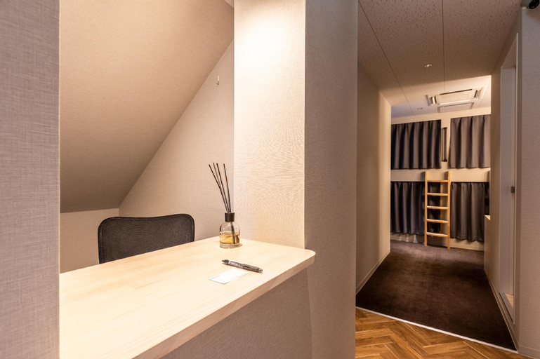 Bedroom 4, The Theater Hostel Akasaka, Minato