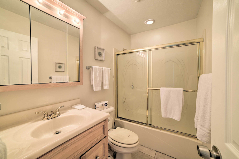 Bathroom, Oceanfront Panama City Beach Condo with Balcony!, Bay