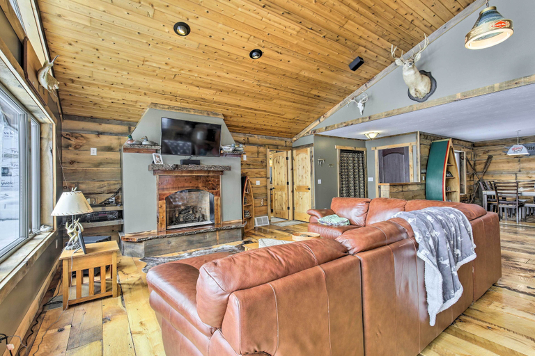 Others 5, Hayward Cabin on Lac Courte Oreilles!, Sawyer