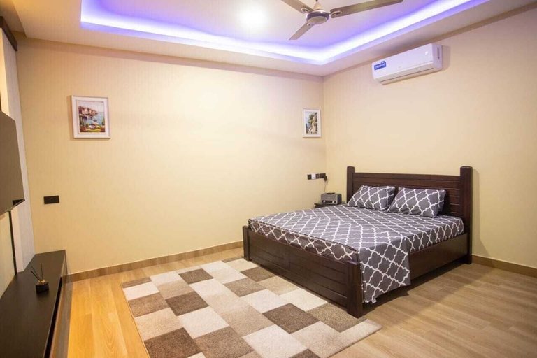 Bedroom 2, Js way Apartments and Executive Hotel, Kumasi