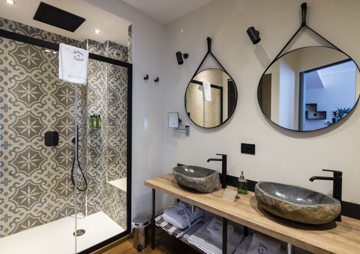 Bathroom 4, Le Château de Taulane, Var