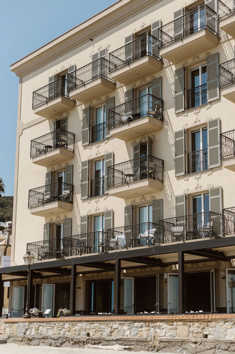 Exterior & Views 2, Hotel Windsor, Savona