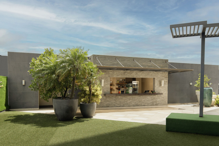 Exterior & Views 2, Embassy Suites by Hilton Santo Domingo, Distrito Nacional