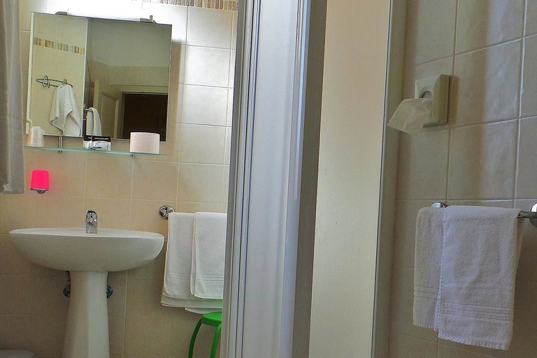 Bathroom 5, Hotel Roma, Bologna