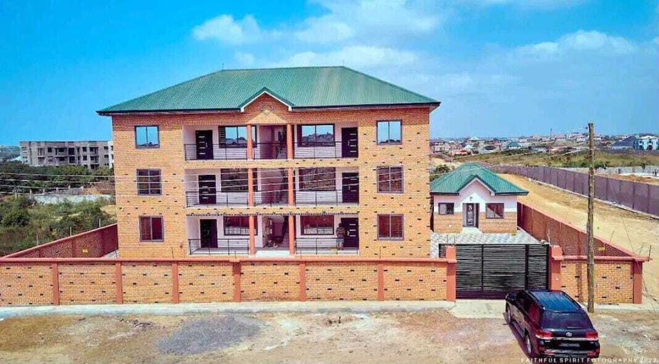 Exterior & Views 2, Racapa Apartments, Tema