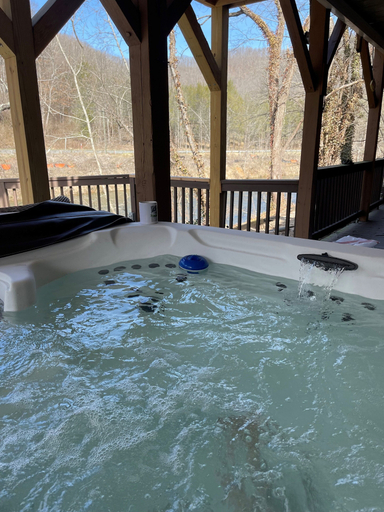 Sport & Beauty, Rivers Edge, Jackson