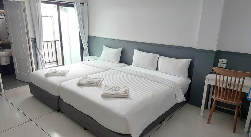 Bedroom 2, Chanita Hotel Chumphon, Muang Chumphon