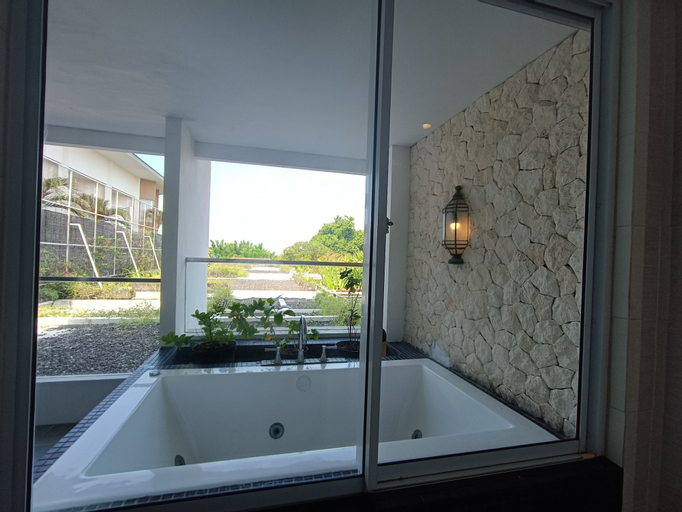 Bathroom 4