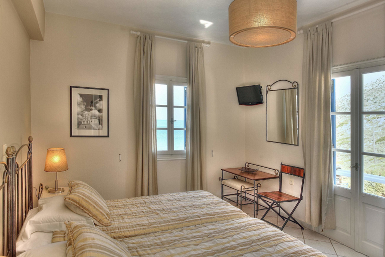 Bedroom 4, Delfini Hotel, South Aegean