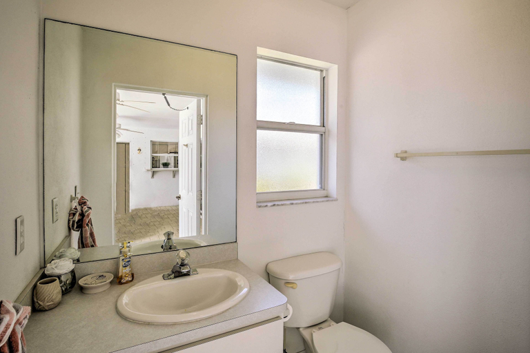 Bathroom 3, Tropical Cape Coral Villa w/ Boat Dock!, Lee