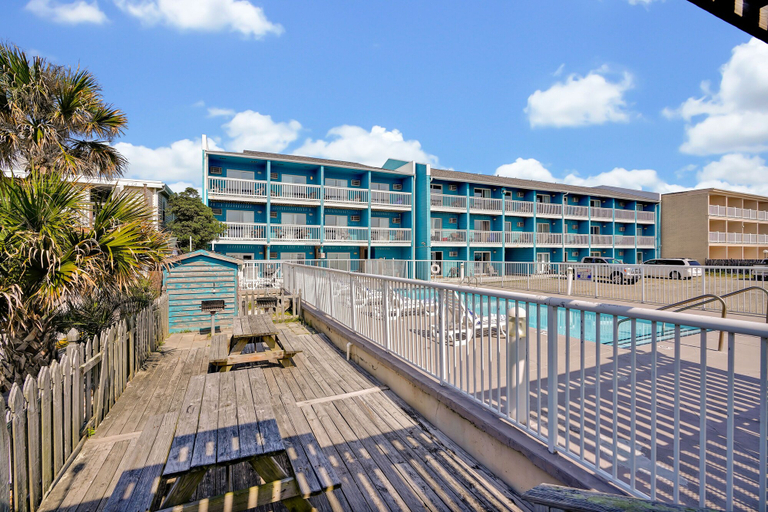 Exterior & Views 2, Admiral's Quarter, New Hanover