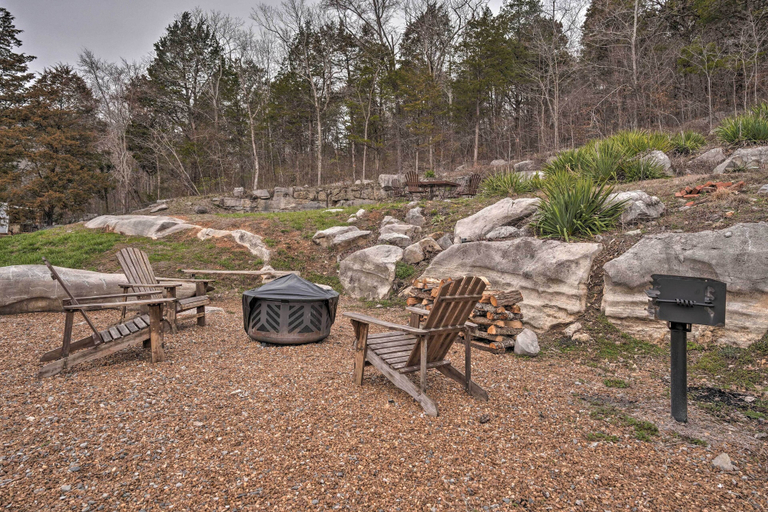 Others 5, Wooded Escape w/ Beautiful Backyard + Mtn Views!, Hamilton