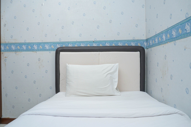 Bedroom 12