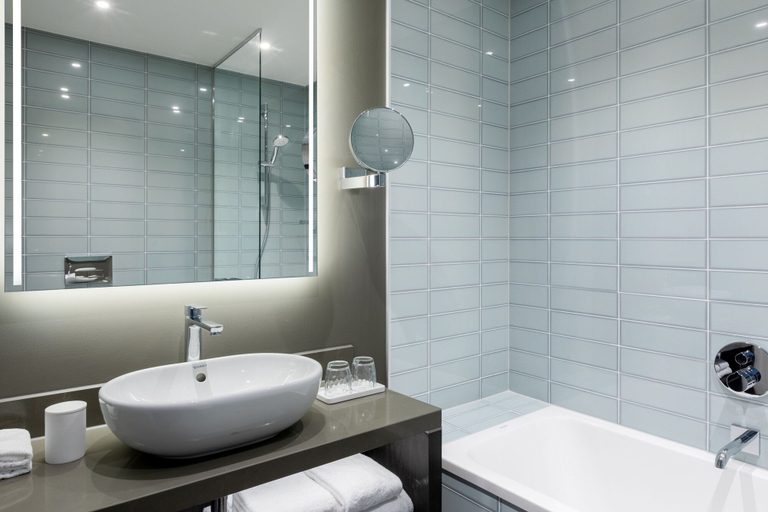 Bathroom 5, The Den, ‘s-Hertogenbosch, a Tribute Portfolio Hotel, 's-Hertogenbosch