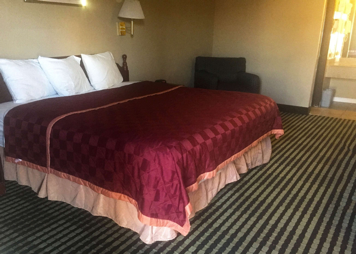Bedroom 8
