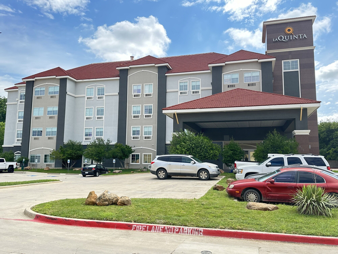 Exterior & Views 2, La Quinta Inn & Suites by Wyndham Decatur, Wise
