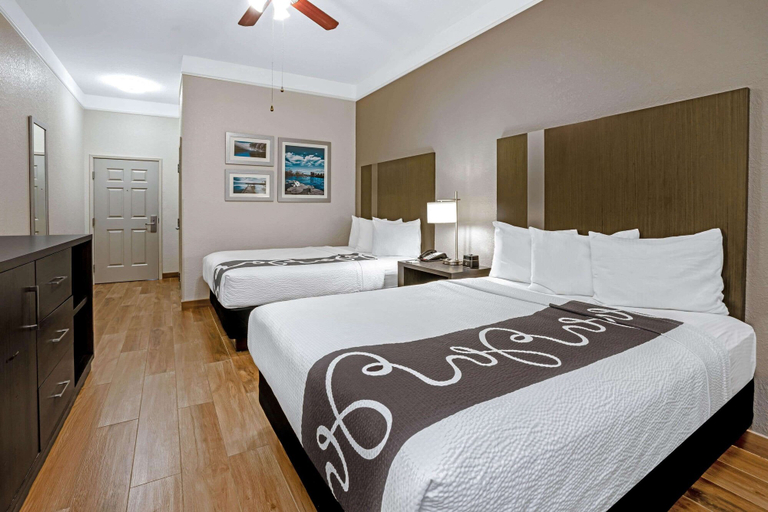 Bedroom 3, La Quinta Inn & Suites by Wyndham Conroe, Montgomery