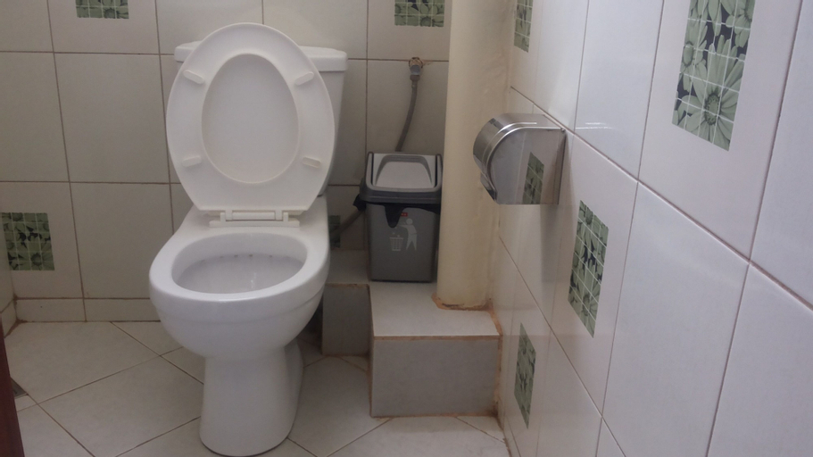 Bathroom 3