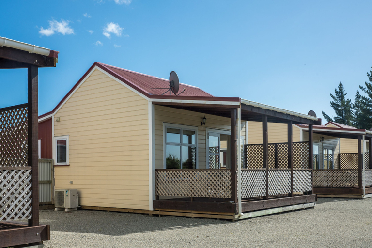 Exterior & Views 2, Theatre Royal Hotel Kumara, Westland