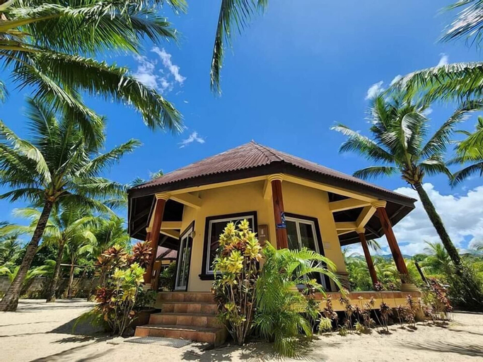 Exterior & Views 2, Le Palme Beach Resort, Pandan