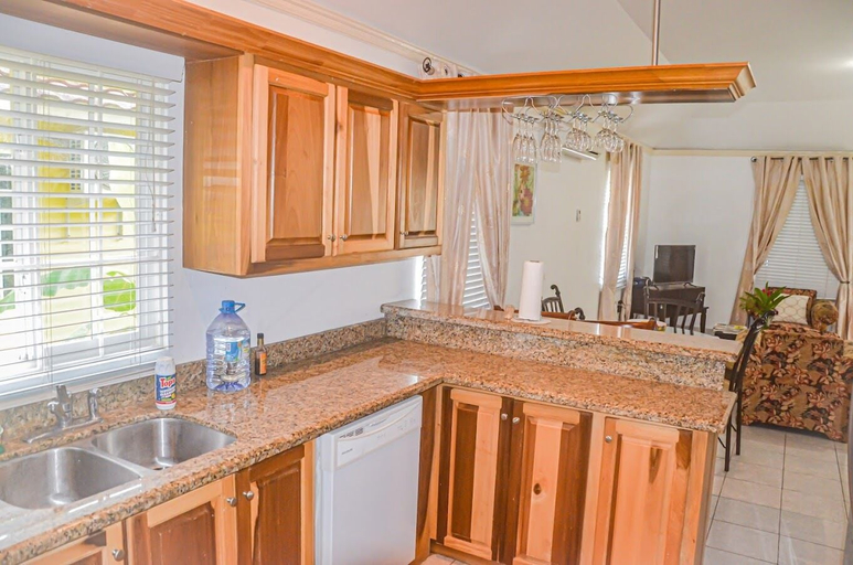 Others 5, Bamboo Villa