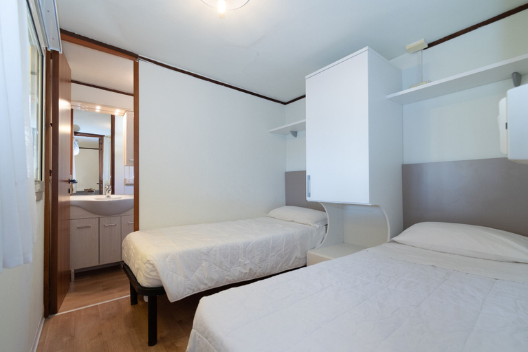 Bedroom 4, Club Del Sole Spina Family Collection, Ferrara
