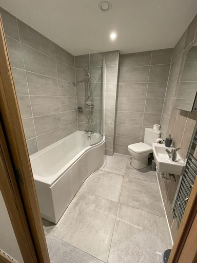 Bathroom 4, Oakham hotel, Rutland