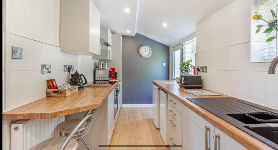 Others 4, Cottage in Worcestershire, Worcestershire