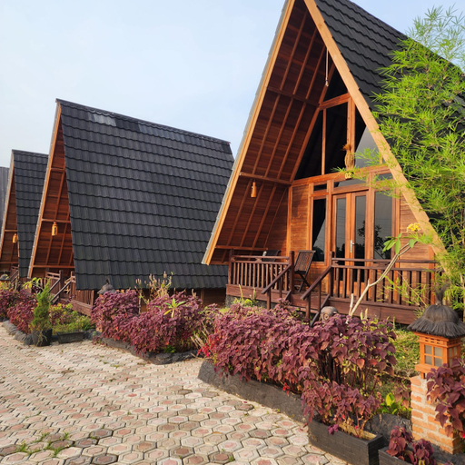 Exterior & Views 3, Resort & Resto Talaga Sundayana, Subang