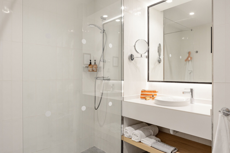 Bathroom 4, Sunwing Fanabe Beach, Santa Cruz de Tenerife
