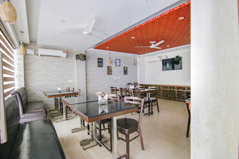 Food & Drinks 4, Fabhotel Citi Inn, Sahibzada Ajit Singh Nagar