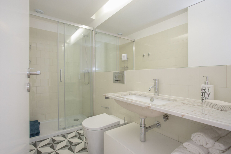 Bathroom, Liiiving In Porto-Historic Sunny Terrace, Porto