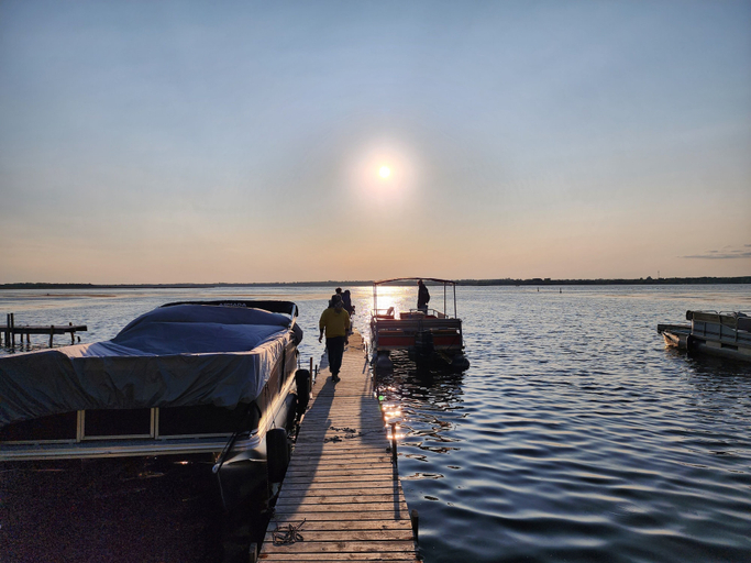 Others 5, Myriad Fins Cottage and Marina, Kawartha Lakes