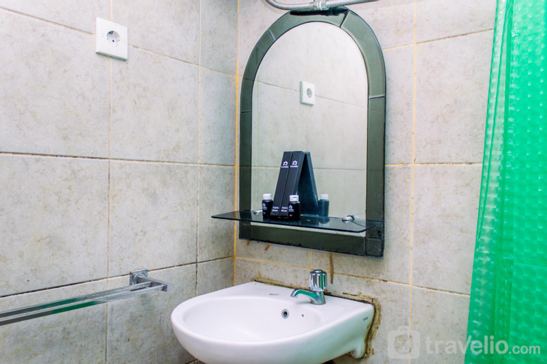 Others 1, Nice and Comfort Studio Great Western By Travelio, Tangerang