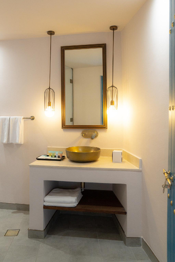 Bathroom 3, Al Rayaheen Retreat by Sharjah Collection