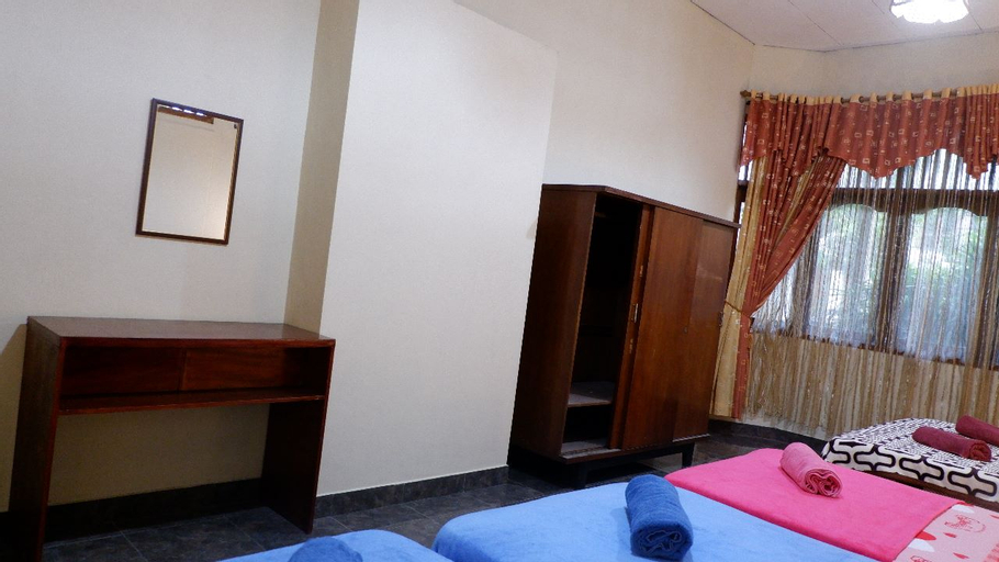 Bedroom 27