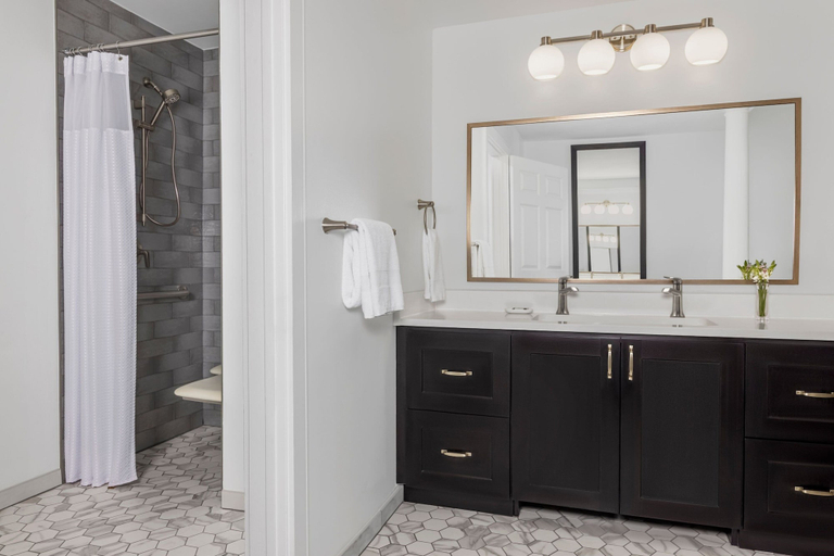Bathroom 4, Marriott's Fairway Villas, Atlantic