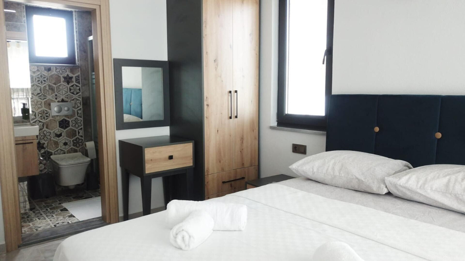 Bedroom 2, Stunning 4-bed Villa Grey 4 Bedrooms Private Pool, Ortaca