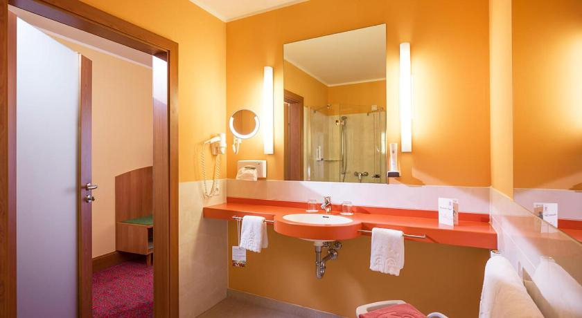 Bedroom 4, Vivea Hotel Bad Goisern, Gmunden