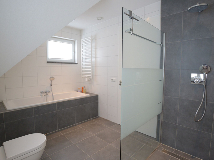 Bathroom 3, Villa Within National Park, Texel