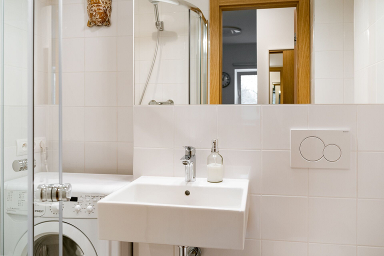 Bathroom 4, Warsaw Concierge Saska, Warsaw